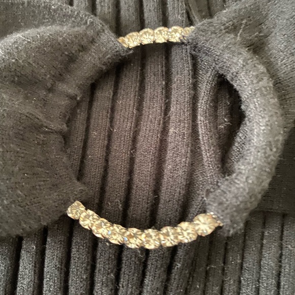 Black Kenar sweater with attached belt size Large - Picture 7 of 7